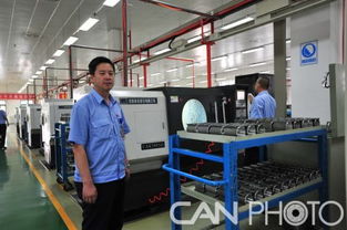 記電源電機(jī)電器廠廠長(zhǎng)、黨總支副書記葉波濤